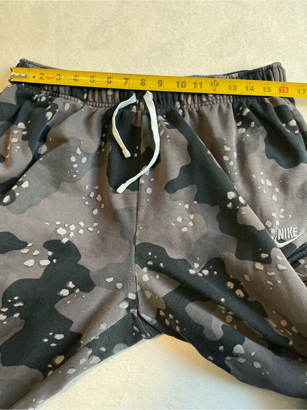 Nike Club Fleece Cargo Joggers Grey Black Camo Pants Mens Large L - Picture 6 of 16